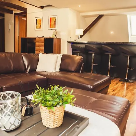 Skol Apartment S Parkiriscem Celje Extérieur photo